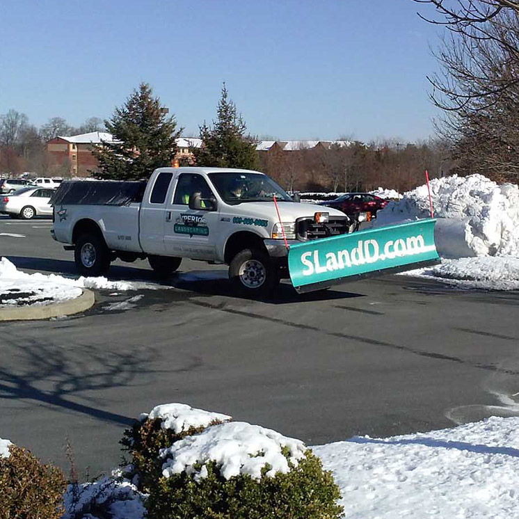 Snow Removal for Parking Lots and Commerical Properties